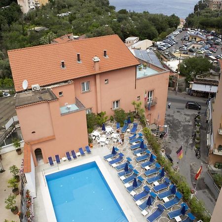 Hotel Villa Maria Sorrento Esterno foto