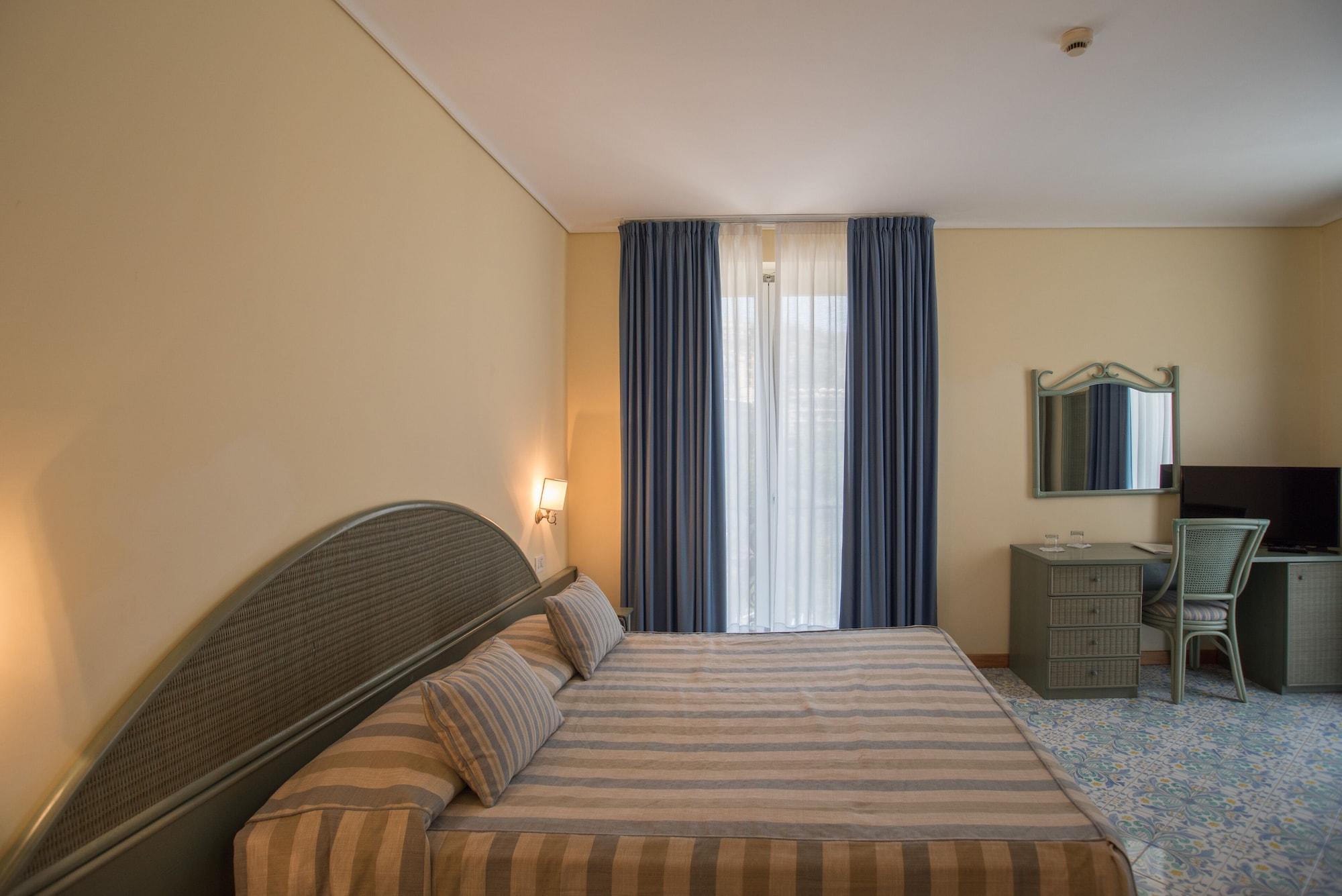 Hotel Villa Maria Sorrento Esterno foto