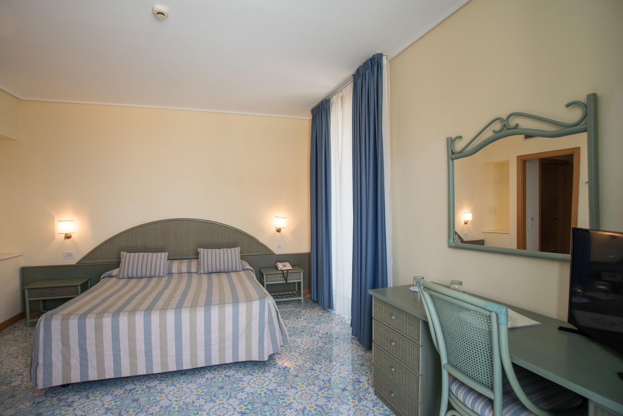 Hotel Villa Maria Sorrento Esterno foto