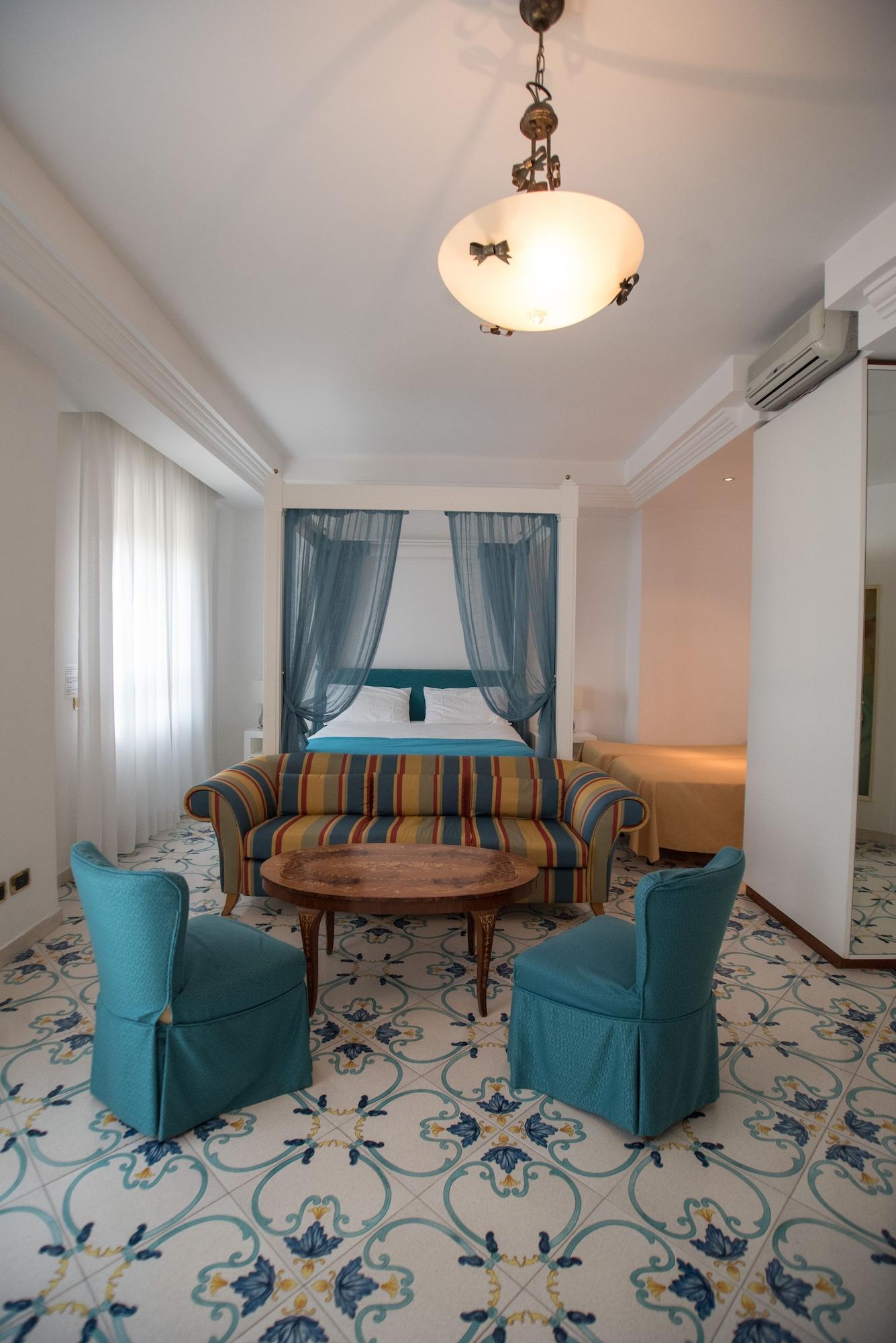 Hotel Villa Maria Sorrento Esterno foto