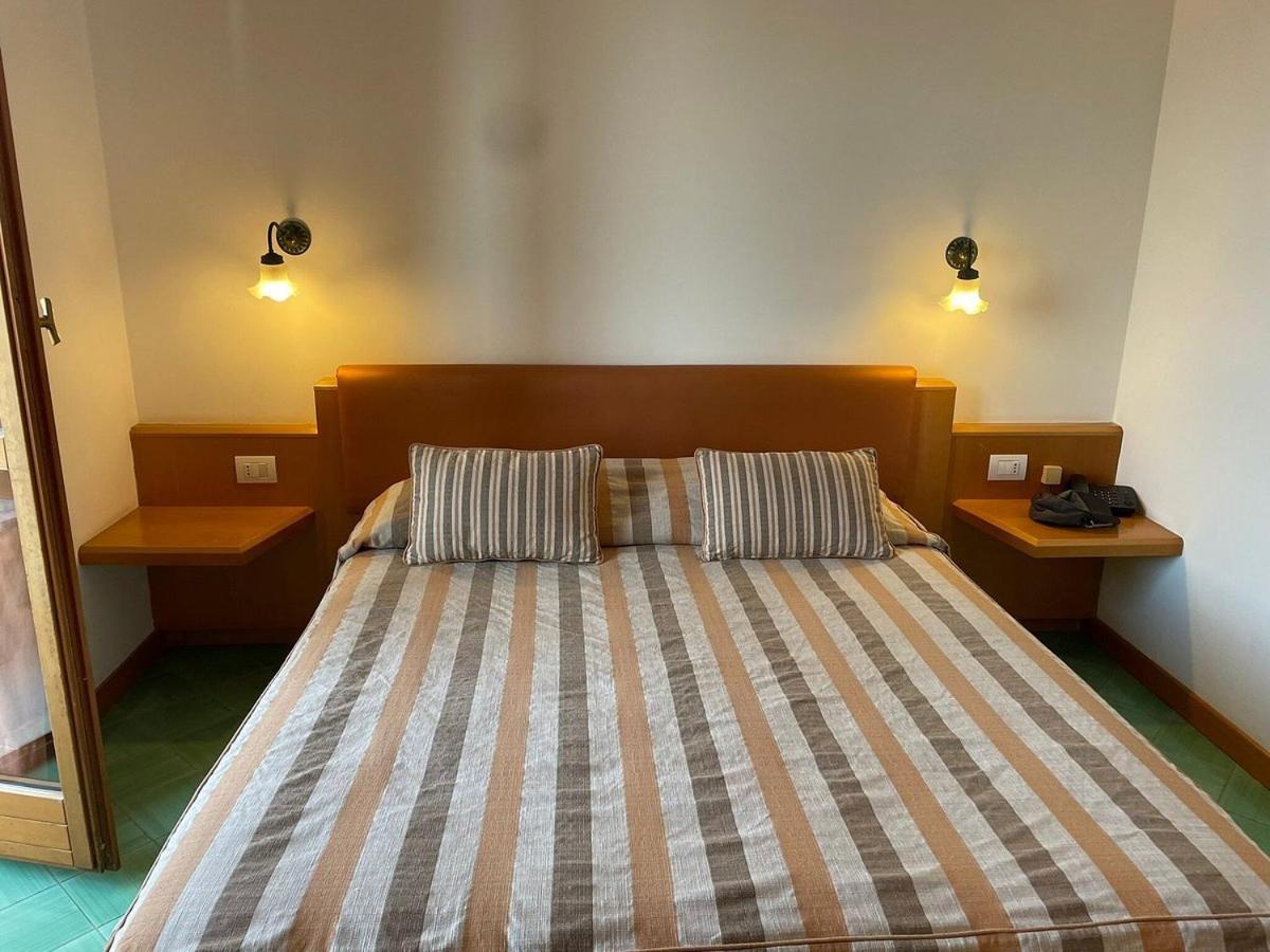 Hotel Villa Maria Sorrento Esterno foto