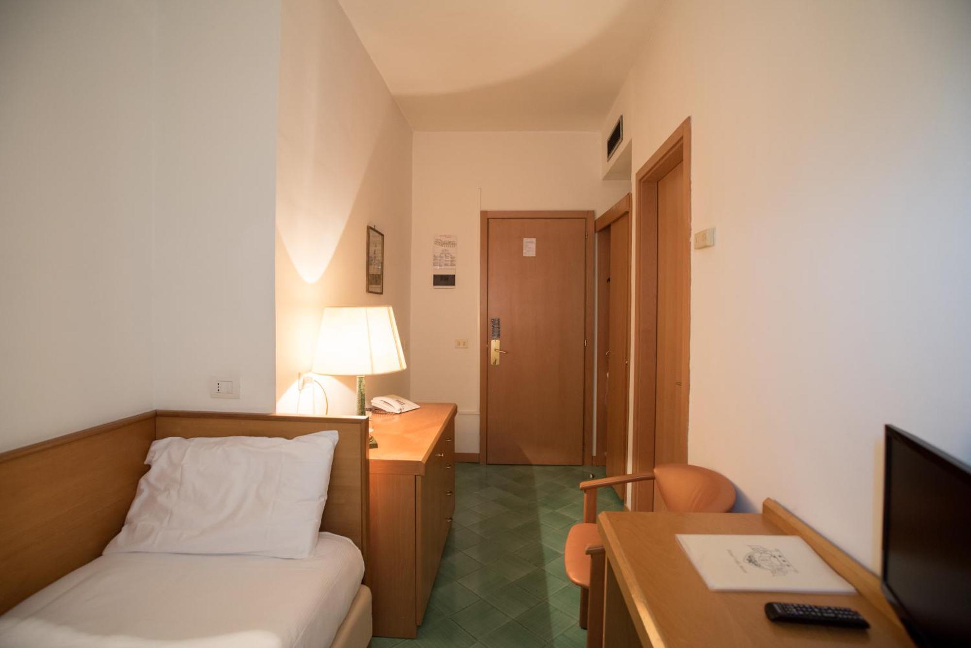 Hotel Villa Maria Sorrento Esterno foto
