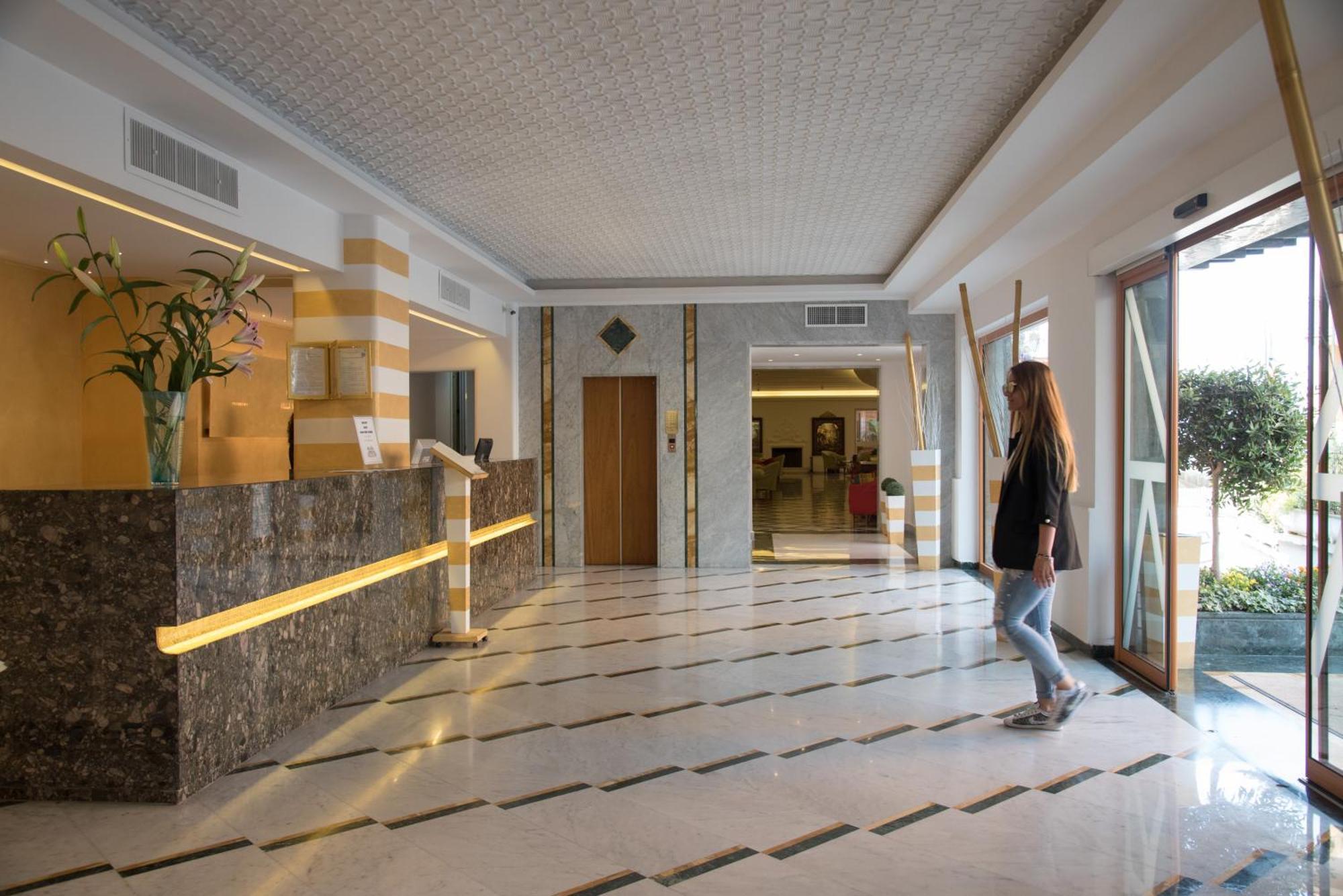 Hotel Villa Maria Sorrento Esterno foto