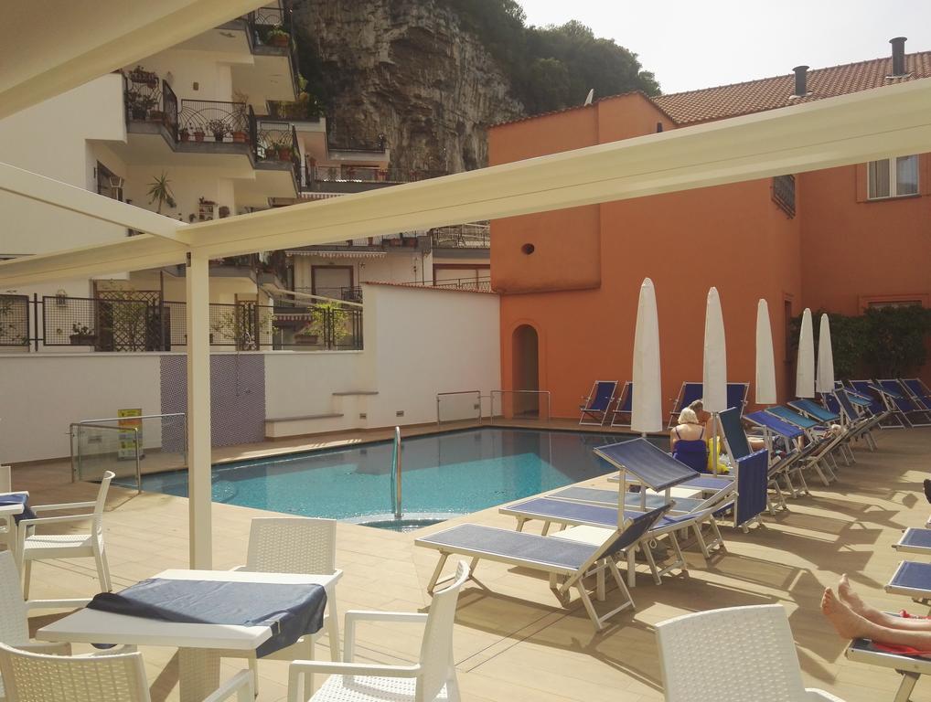 Hotel Villa Maria Sorrento Esterno foto