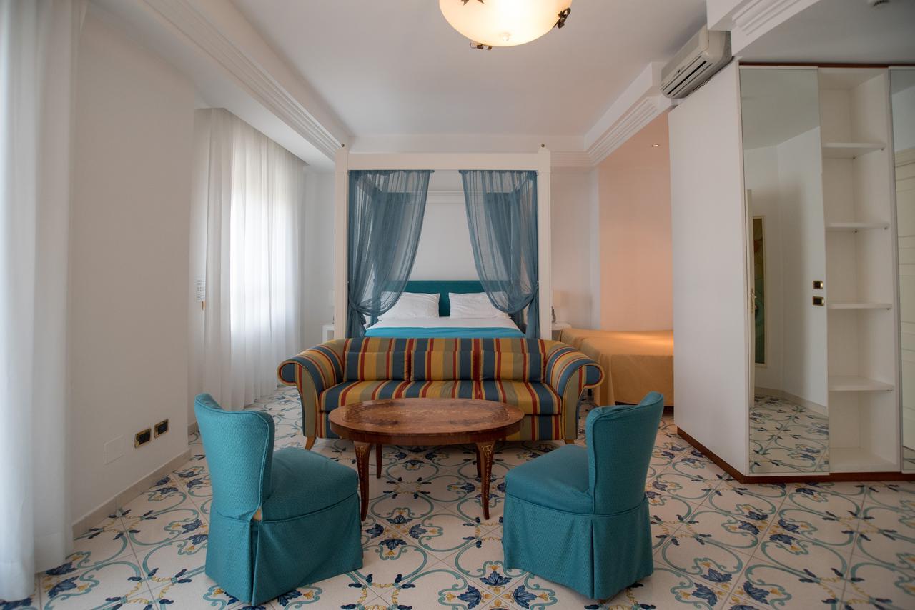 Hotel Villa Maria Sorrento Esterno foto