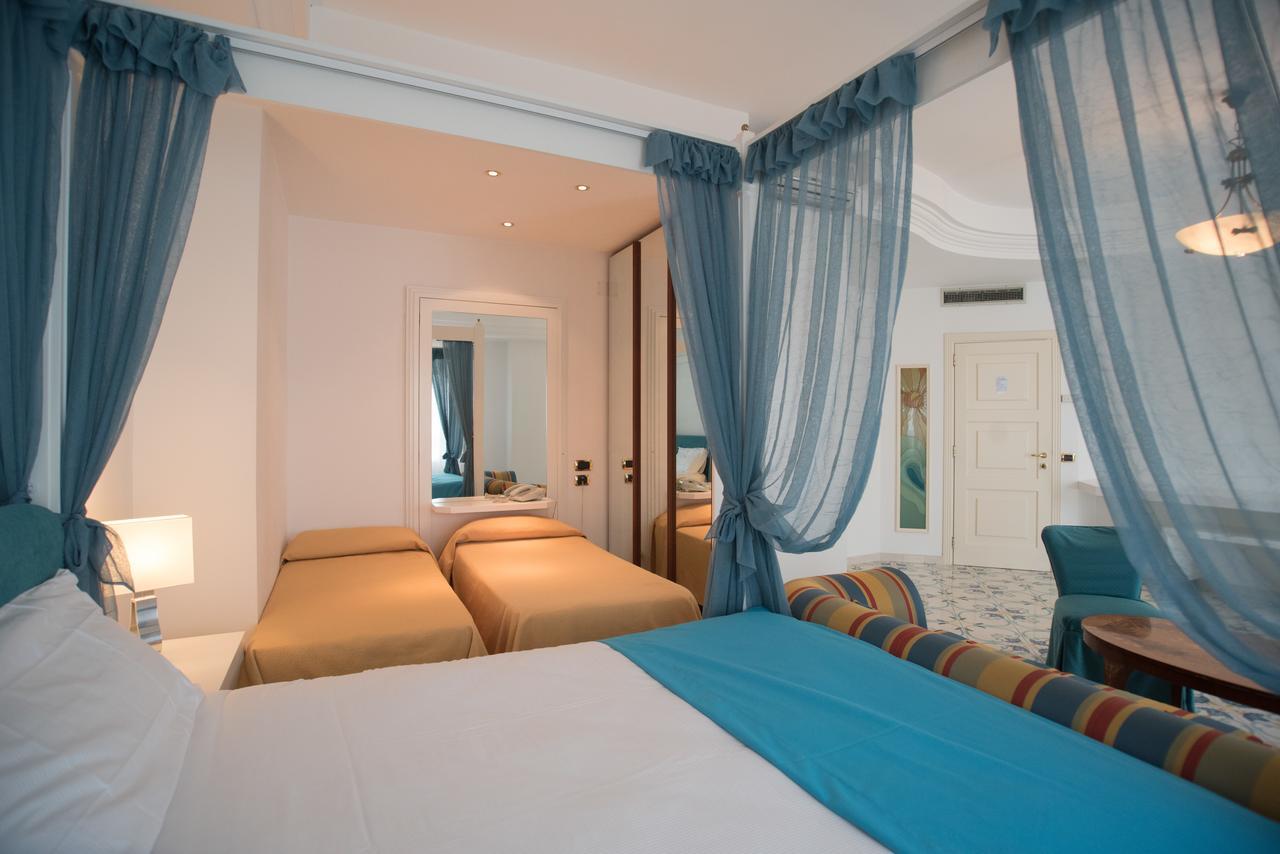 Hotel Villa Maria Sorrento Esterno foto