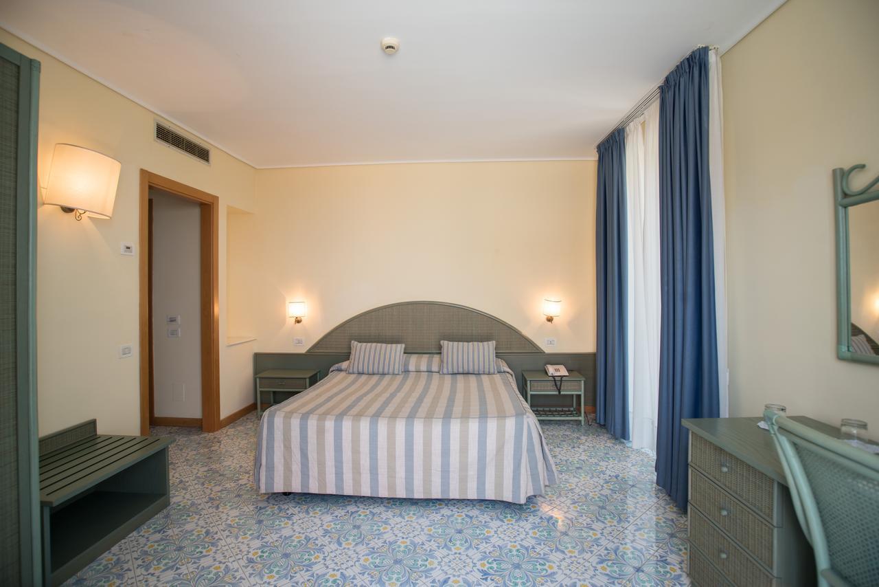 Hotel Villa Maria Sorrento Esterno foto