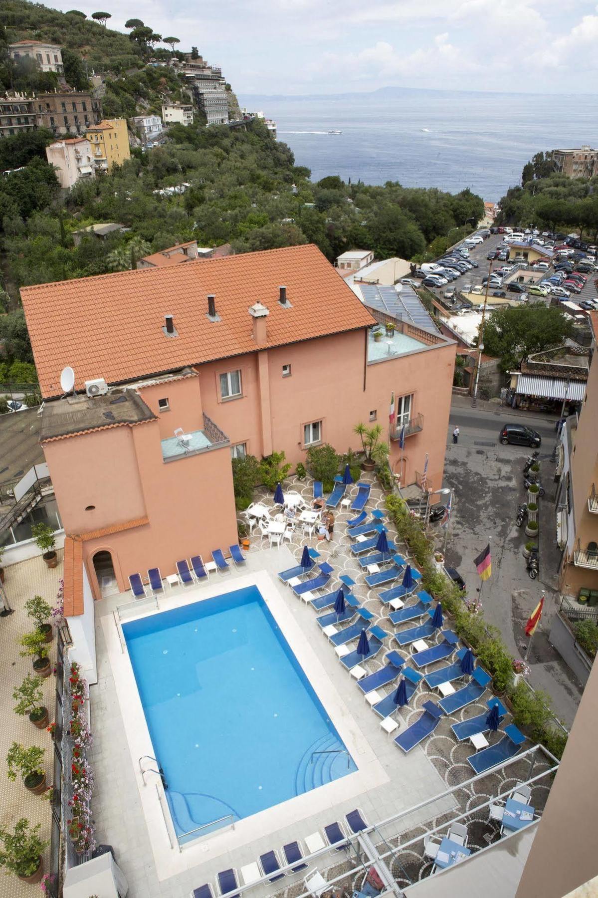 Hotel Villa Maria Sorrento Esterno foto